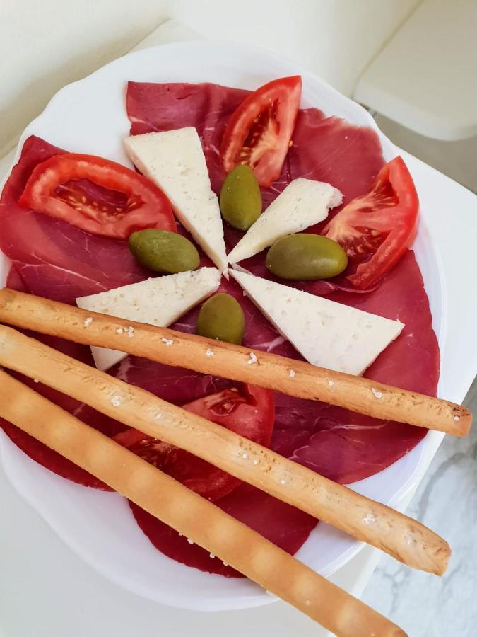 Palazzo Castiglione Bed & Breakfast Gallipoli Bagian luar foto