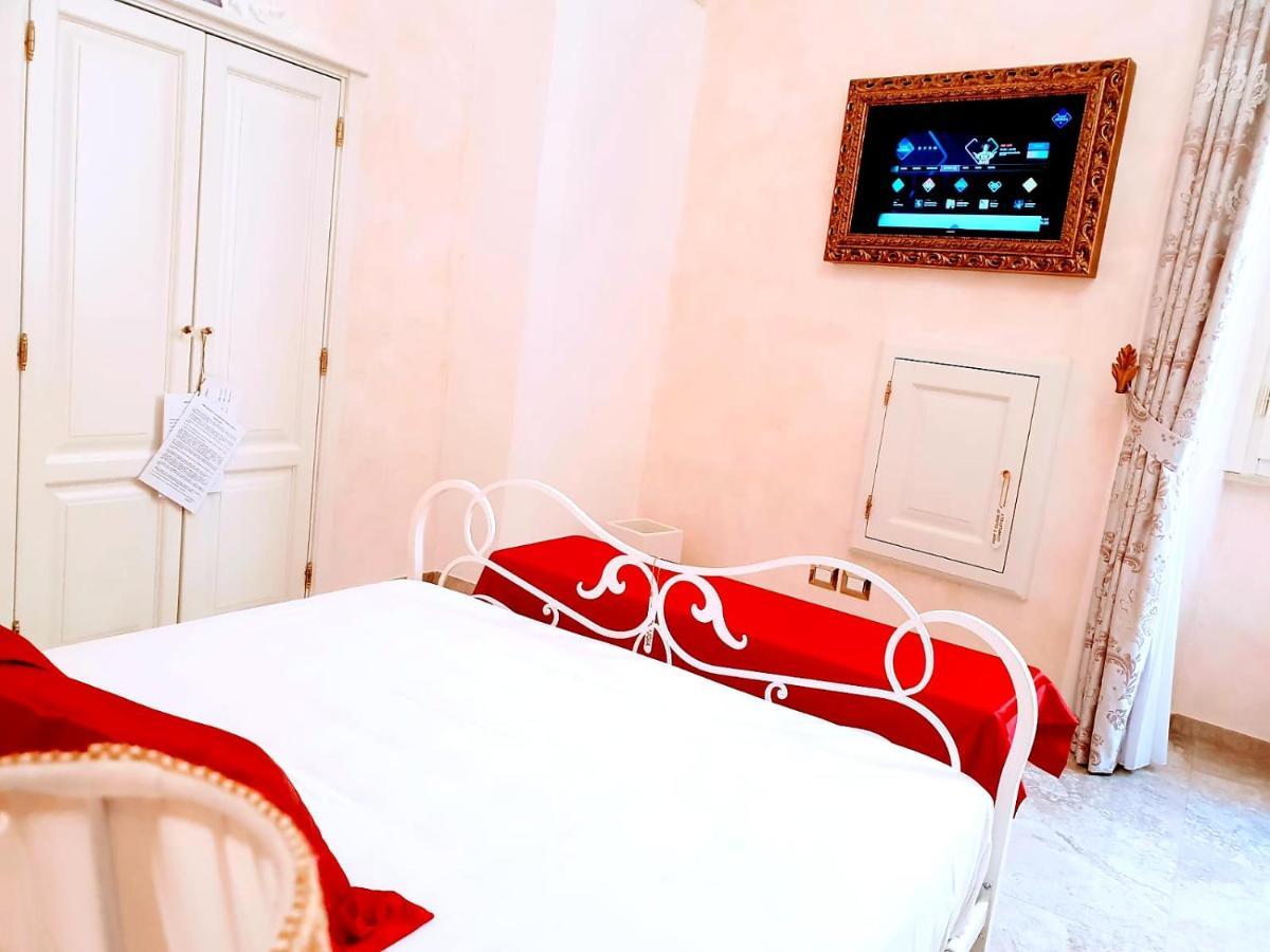 Palazzo Castiglione Bed & Breakfast Gallipoli Bagian luar foto