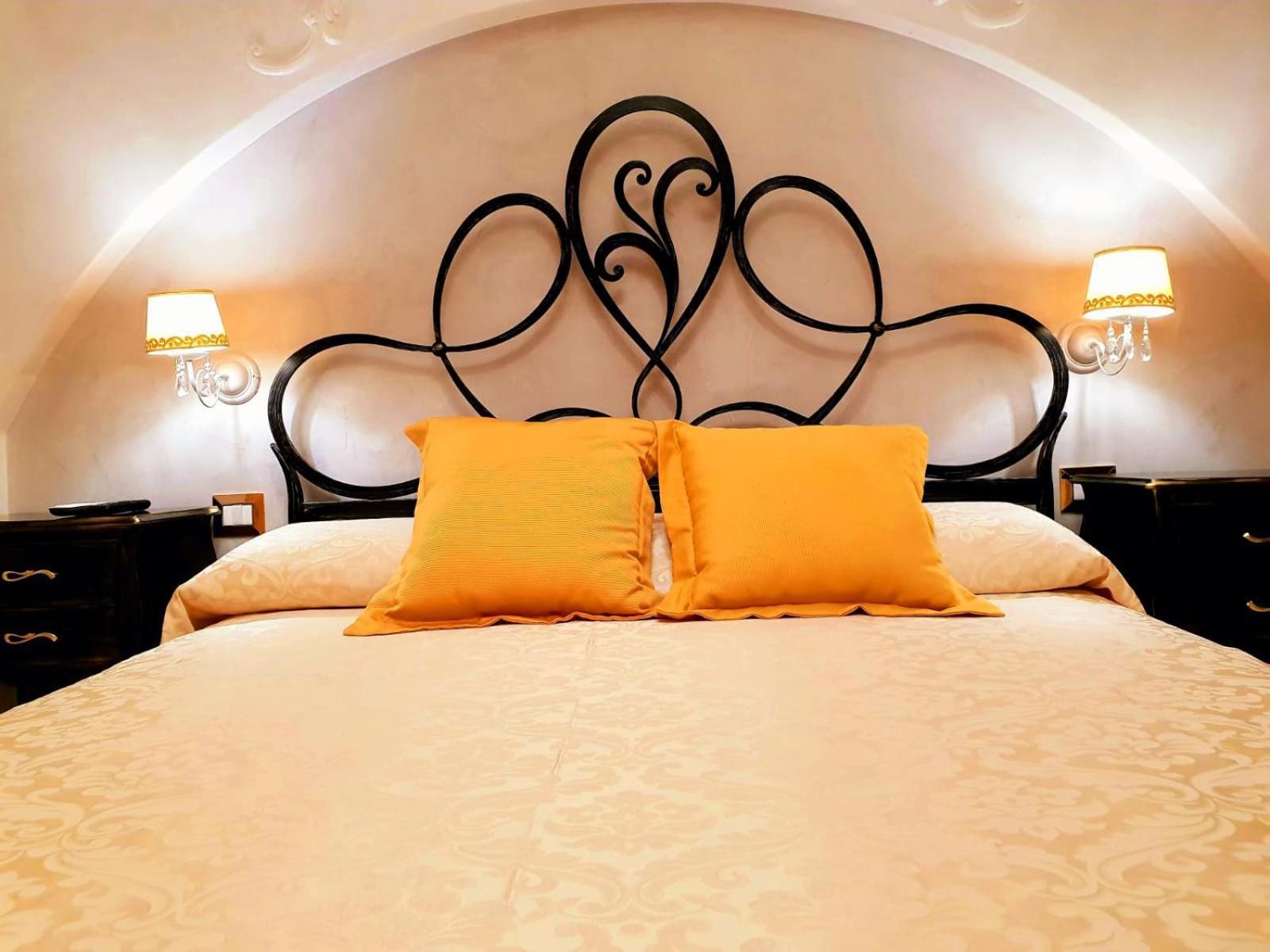 Palazzo Castiglione Bed & Breakfast Gallipoli Bagian luar foto